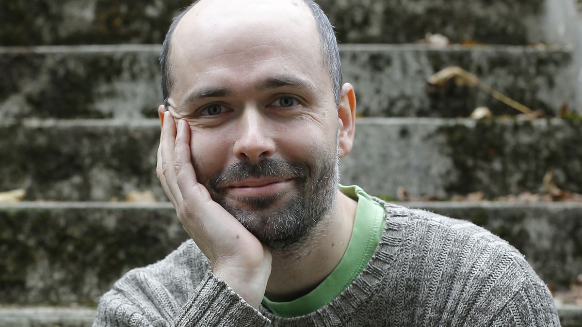 Štefan Švec (1978) je publicista a kritik; sloupky pro Salon píše již deset let.