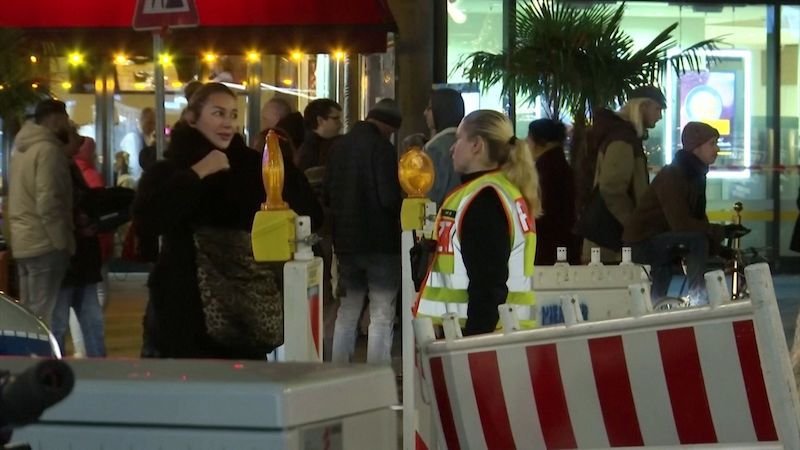 Policie uzavřela kvůli teroristické hrozbě vánoční trh v Berlíně