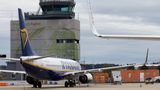 Ryanair uzemnil tři Boeingy 737 kvůli prasklinám u křídel