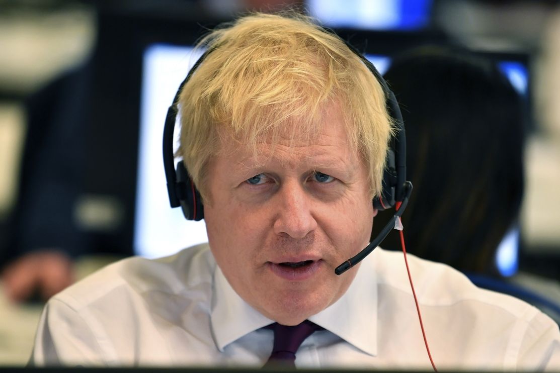 Britský premiér Boris Johnson během předvolební kampaně. 