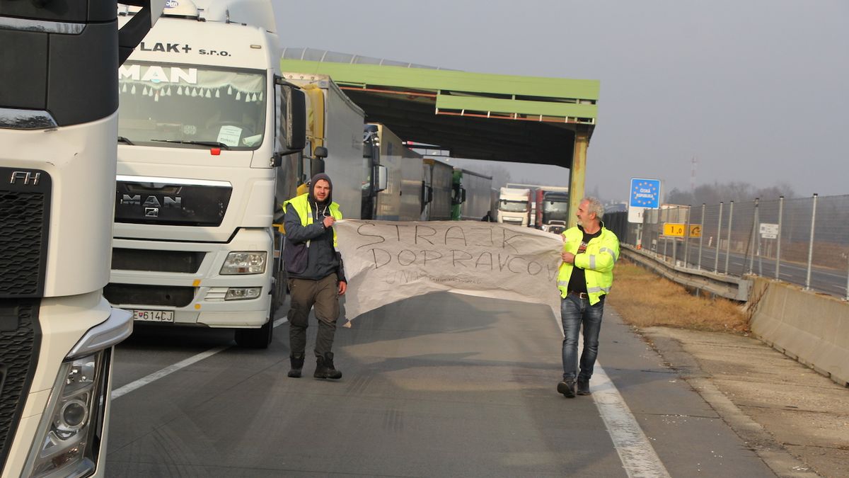 Blokáda u hraničního přechodu Brodské