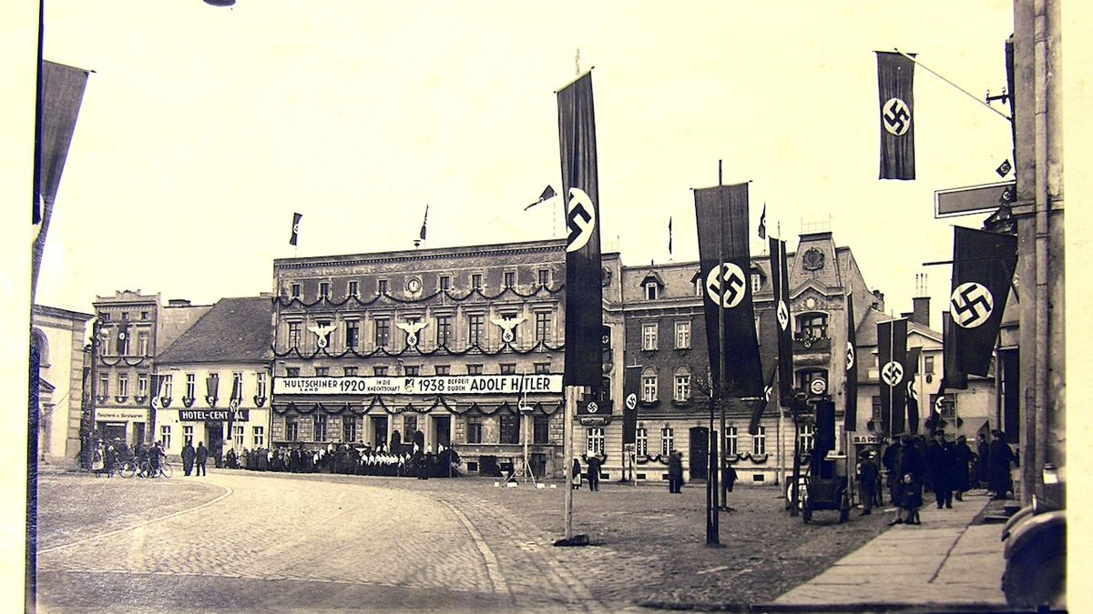 Hlučínské náměstí před příjezdem wehrmachtu, 8. října 1938