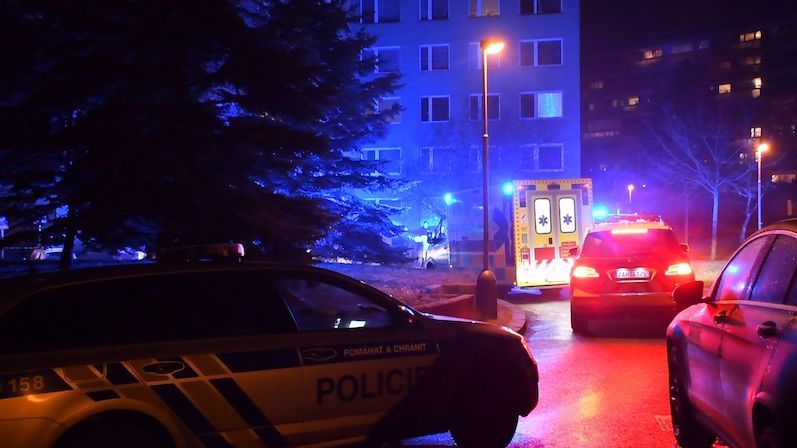 Z pobodání dvou mladíků v Praze obvinila policie 25letého muže