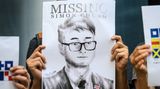 Čína mě mučila, chtěla znát roli Británie v hongkongských protestech, tvrdí bývalý člen konzulátu