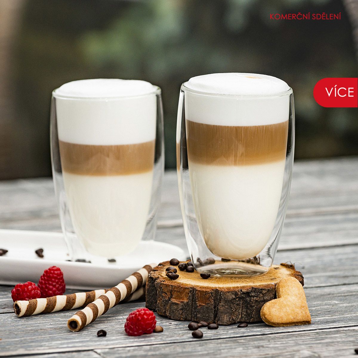 Termo sklenice na latté Hot&Cool, 2 ks. Díky termoizolačním vlastnostem dvoustěnného vakuového skla zůstává i při použití horkého nápoje vnější vrstva sklenice chladná a nedochází tak k nechtěnému spálení. Cena 229 Kč