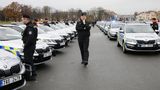 Policisté převzali 80 nových aut, mohou mít i rám před nárazníkem