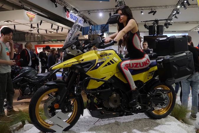 BEZ KOMENTÁŘE: Na motosalonu EICMA v Miláně jsou k vidění nejnovější motorky