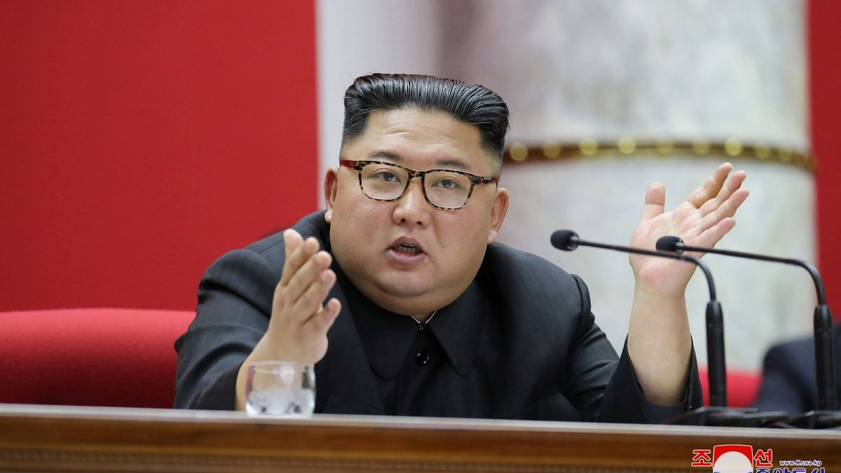 Končíme se zdrženlivostí, světu předvedeme novou zbraň, hrozí Kim Čong-un
