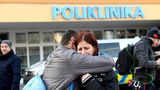 Stav ženy kriticky zraněné po střelbě v Ostravě se ještě zhoršil 