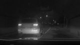 Policie pronásledovala kradenou Audi Q5. Řidič při nehodě poškodil šest aut