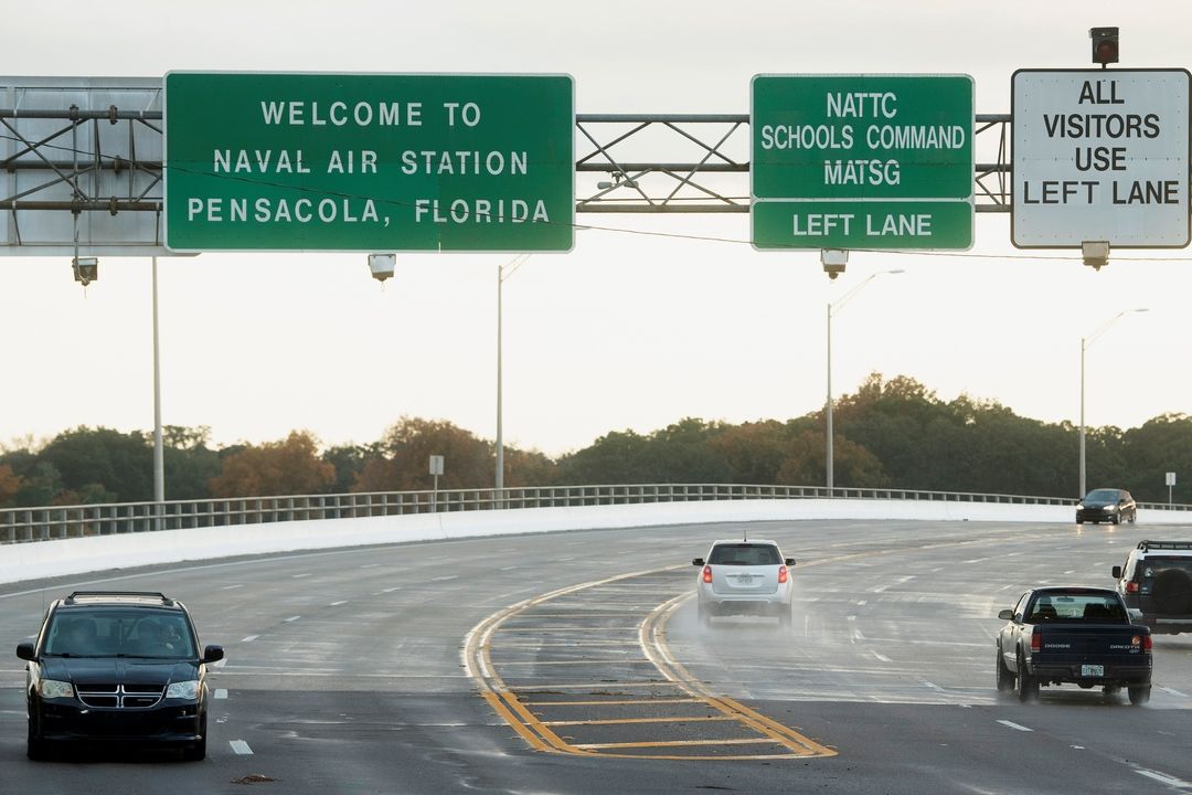 Silnice k americké námořní základně v Pensacole 