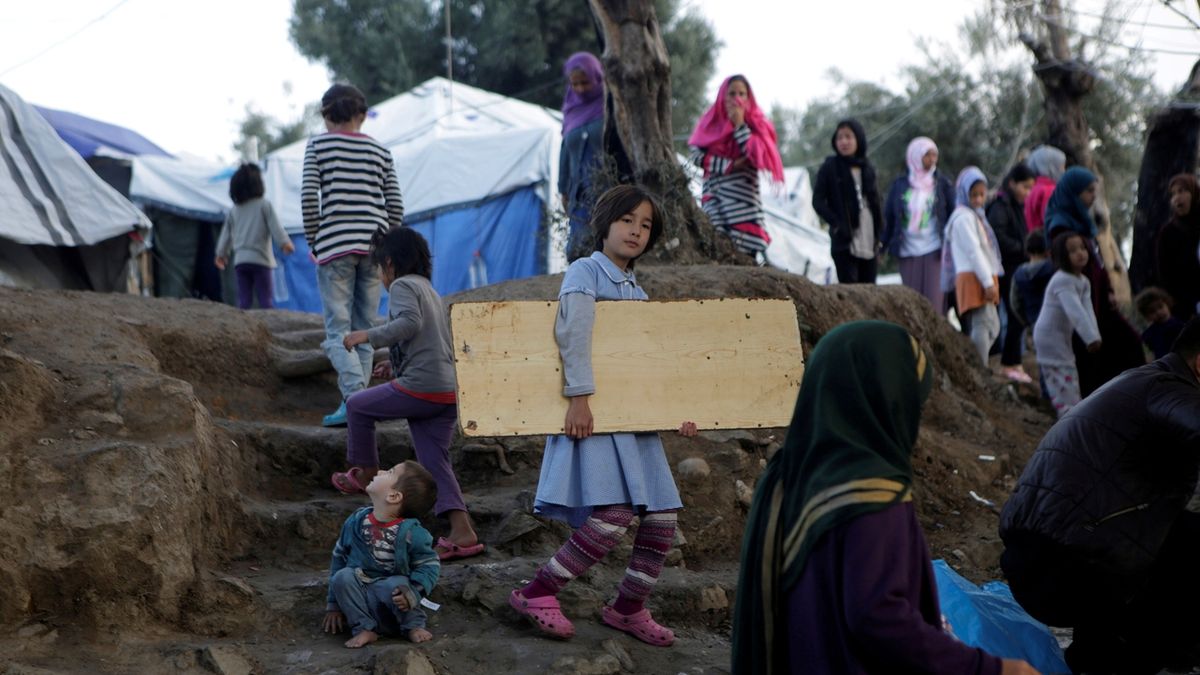 Dvě stovky českých rodin chtějí přijmout dětské uprchlíky z Řecka