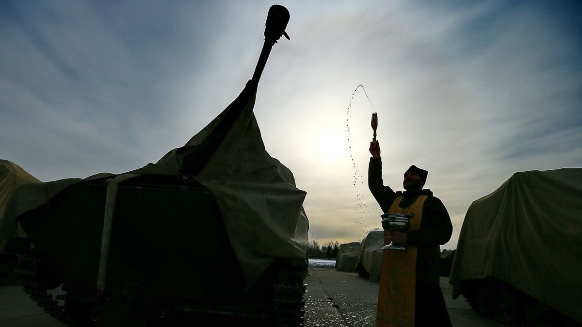 Přestaňte žehnat jaderným zbraním, nabádá své kněze Ruská pravoslavná církev