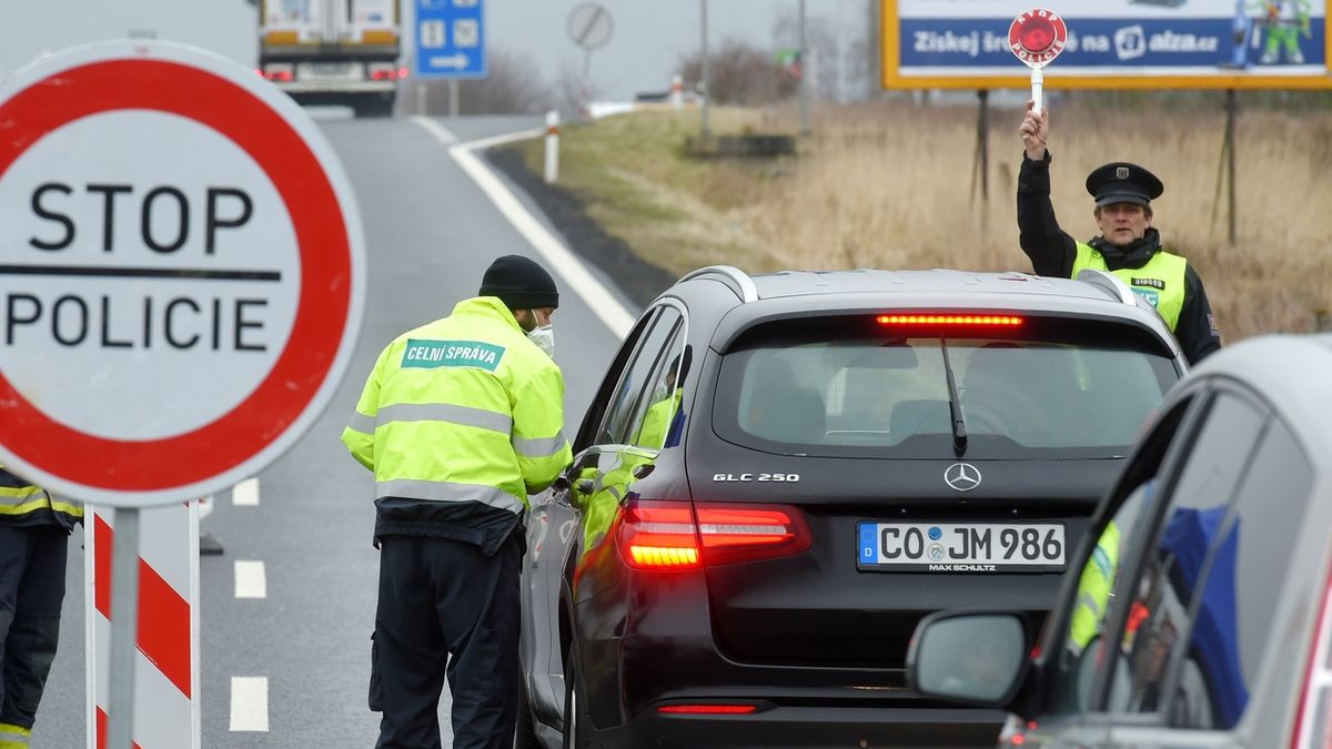 Kontroly na hraničním přechodu v Pomezí nad Ohří na Karlovarsku v minulých dnech.