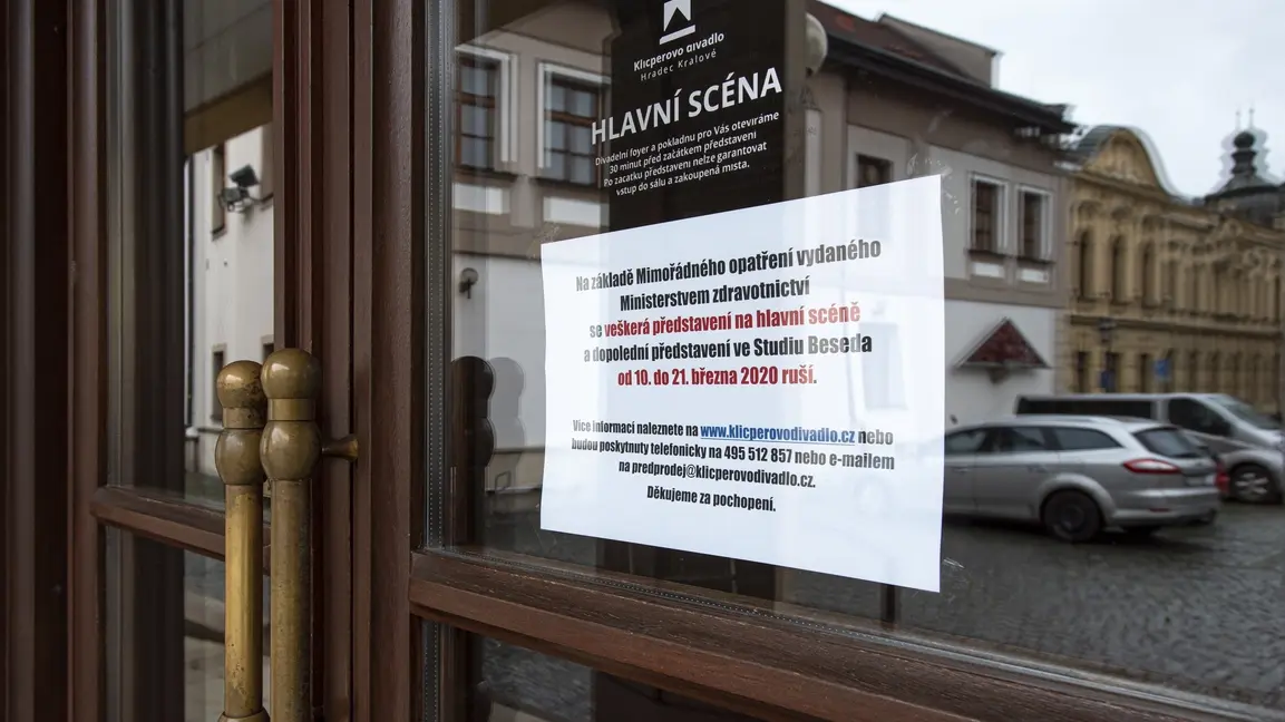 Umelci Prichazeji Kvuli Zakazu O Penize Budou Jednat S Ministrem Novinky Cz