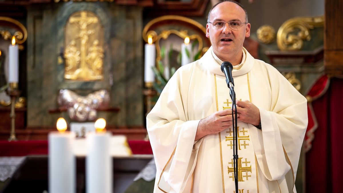 Novým primasem českým je Stanislav Přibyl