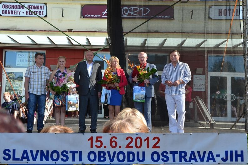 V průběhu Slavností obvodu Ostrava - JIH byli oceněni občané, kteří se zasloužili svou prací a vystupováním o reprezentaci obvodu. 