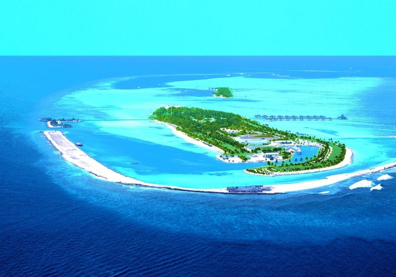Maledivy tvoří asi 1200 ostrůvků, obydlených jich je jenom hrstka.