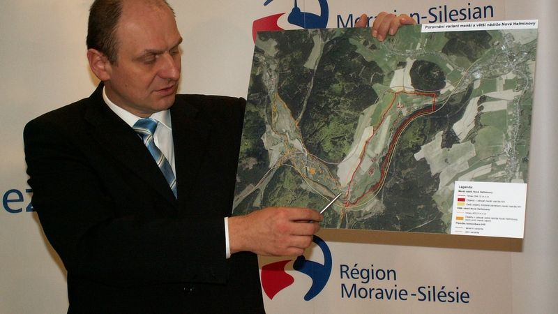 Ministr Gandalovič v roce 2008