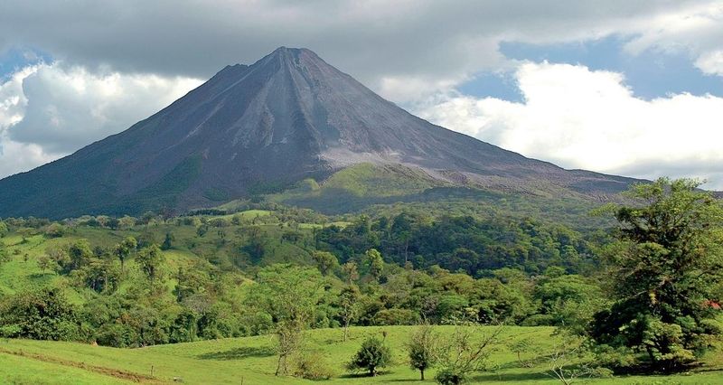 Kostarika je zemí sopek – tou nejznámější je sopka Arenal.