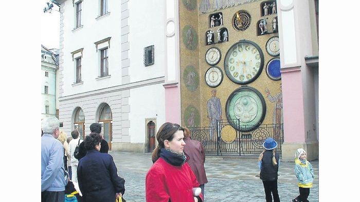 K nejznámějším památkám Olomouce patří zdejší orloj.