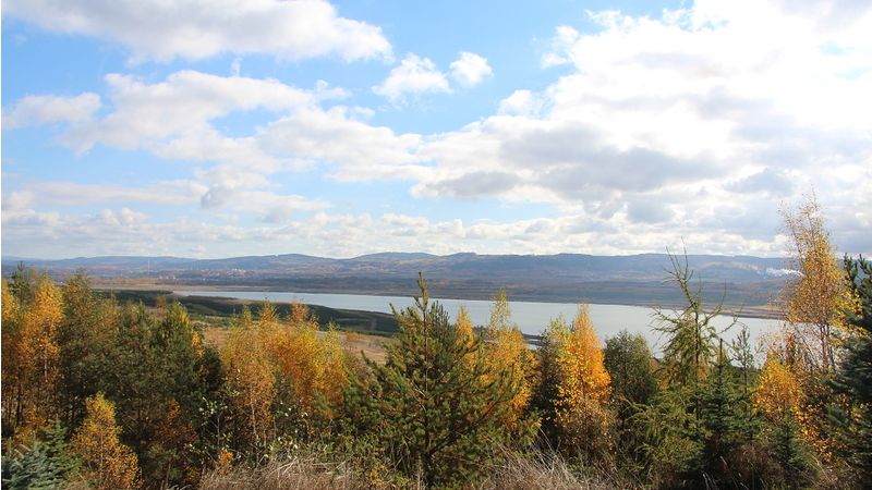 Břeh patří všem. Jezero u Sokolova bude sloužit výhradně k rekreaci. Už za rok jej obkrouží stezka