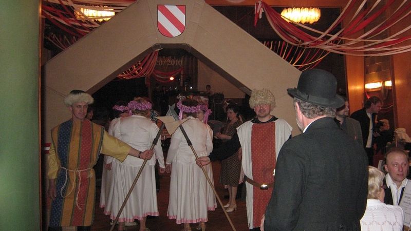 Patriotický divadelní ples v r. 2010.