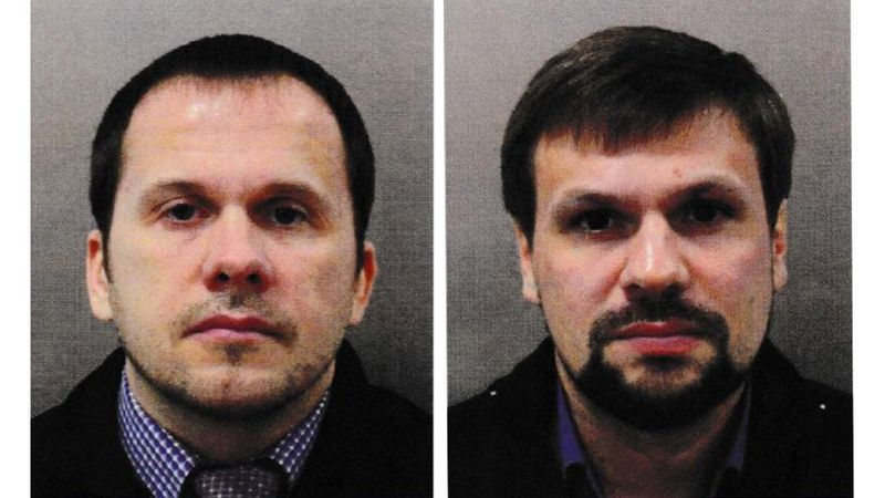 Alexander Petrov (vlevo) a Ruslan Boširov podezřelí z pokusu zavraždit Sergeje Skripala