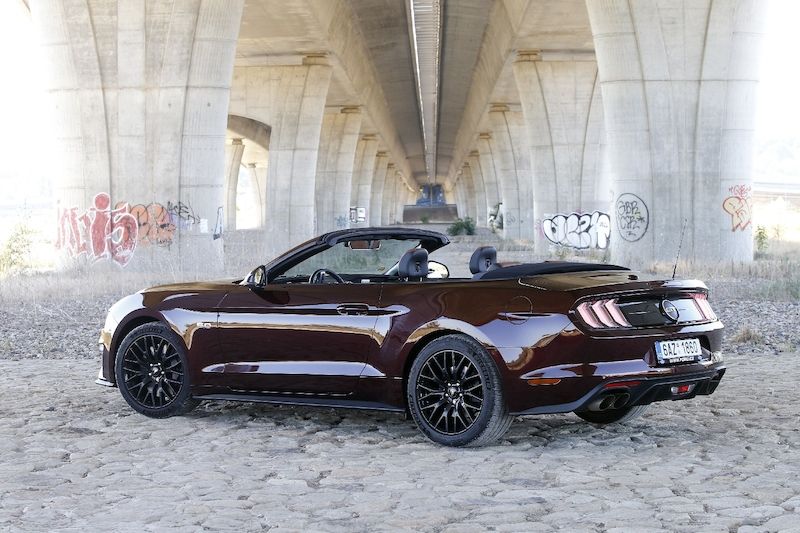 Ford Mustang GT Convertible - test