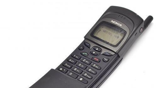 Češi mají doma 12 milionů starých mobilů
