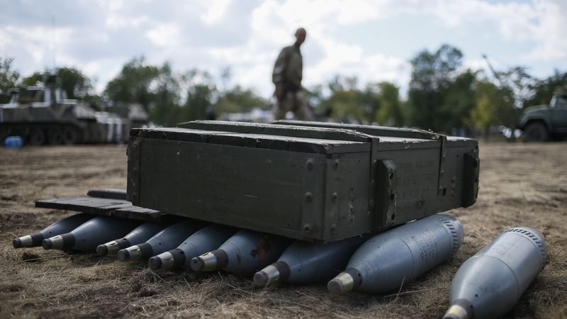 Europoslanci odklepli 12 miliard na výrobu munice pro Ukrajinu