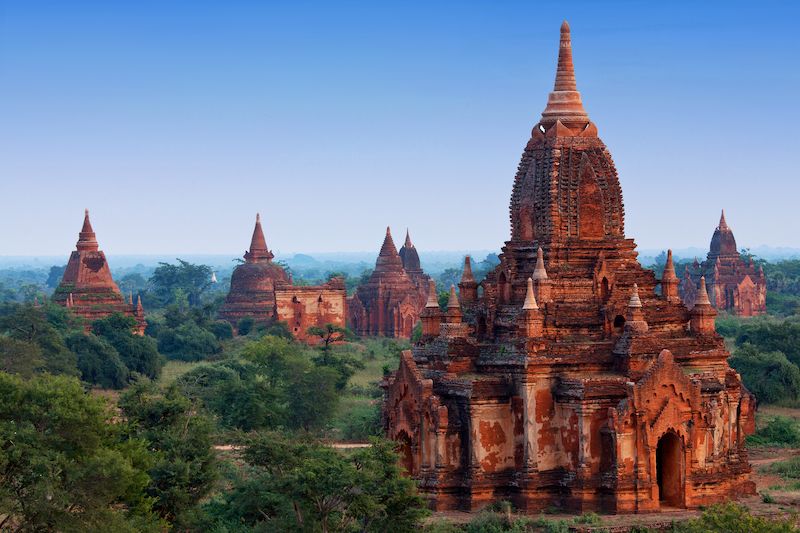 Kolik buddhistických staveb v Baganu stálo? Přesně nevíme. Pravděpodobně 4000 – 4400. Podle některých odhadů ale možná i 10 tisíc.