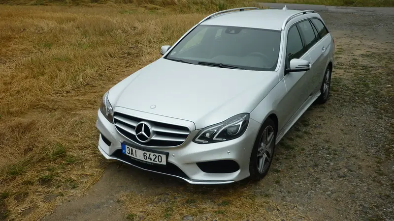 Mercedes Benz E 220 Cdi Kombi Nejvetsi Z Kombiku Novinky Cz