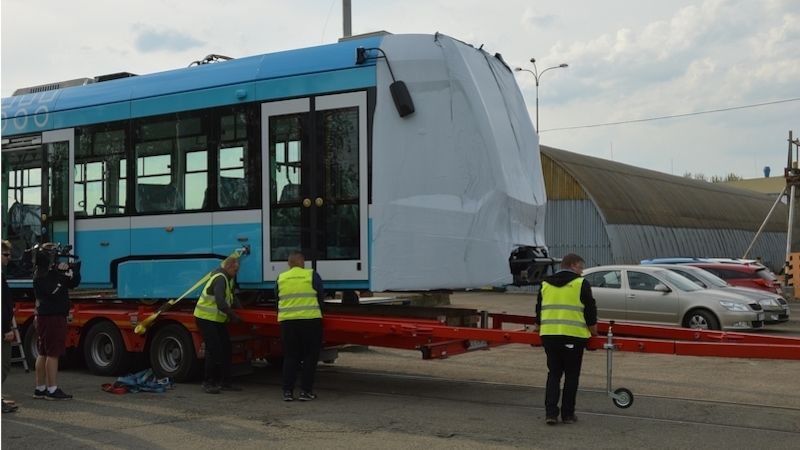 Ostrava 31.10.2018 V dubnu 2018 přijela do dílen v Martinově první tramvaj tohoto typu.