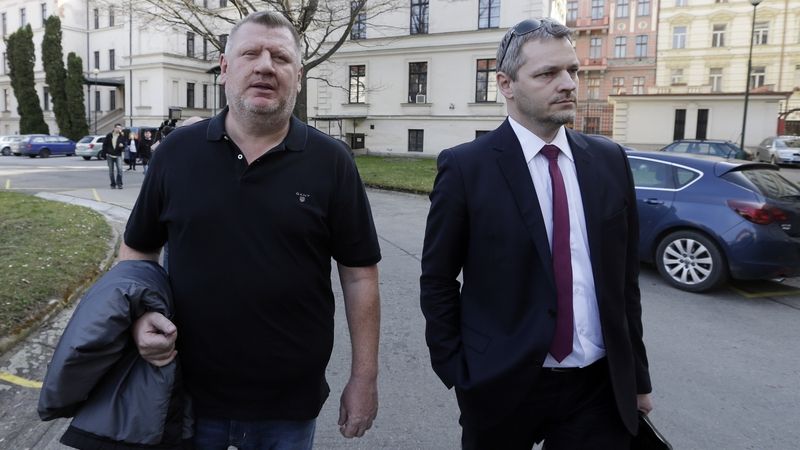 Podnikatel Ivo Rittig (vlevo) se svým právním zástupcem Vlastimilem Rampulou.