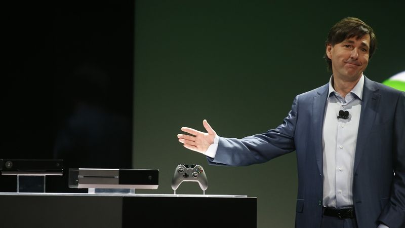 Nový Xbox One odhalil v úterý večer šéf herní divize Microsoftu Don Mattrick. 