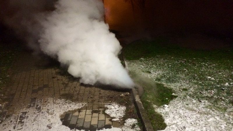 Část Prahy je kvůli havárii horkovodu bez tepla