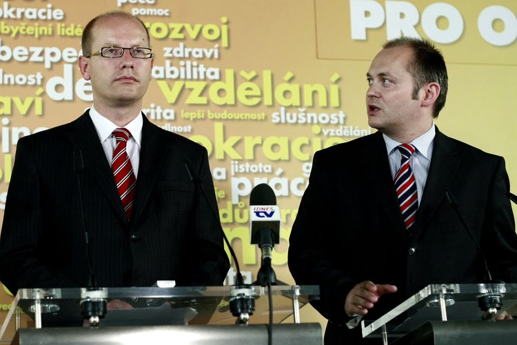 Bohuslav Sobotka a Michal Hašek (oba ČSSD)