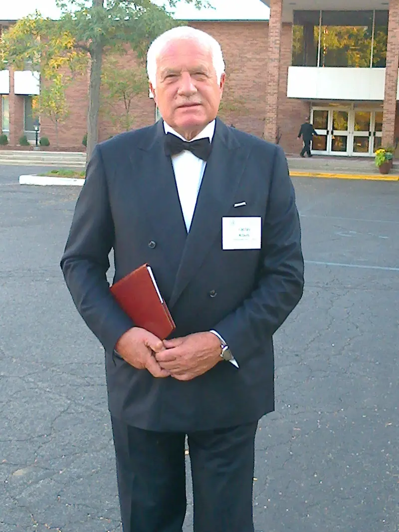 Vaclav Klaus Zapisky Z Cest Medaili Svobody Povazuji Za Velke Oceneni Novinky Cz