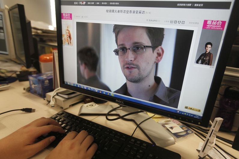Bývalý zaměstnanec americké rozvědky Edward Snowden vyzradil mimo jiné existenci tajného programu zaměřeného na monitorování internetového prostředí.
