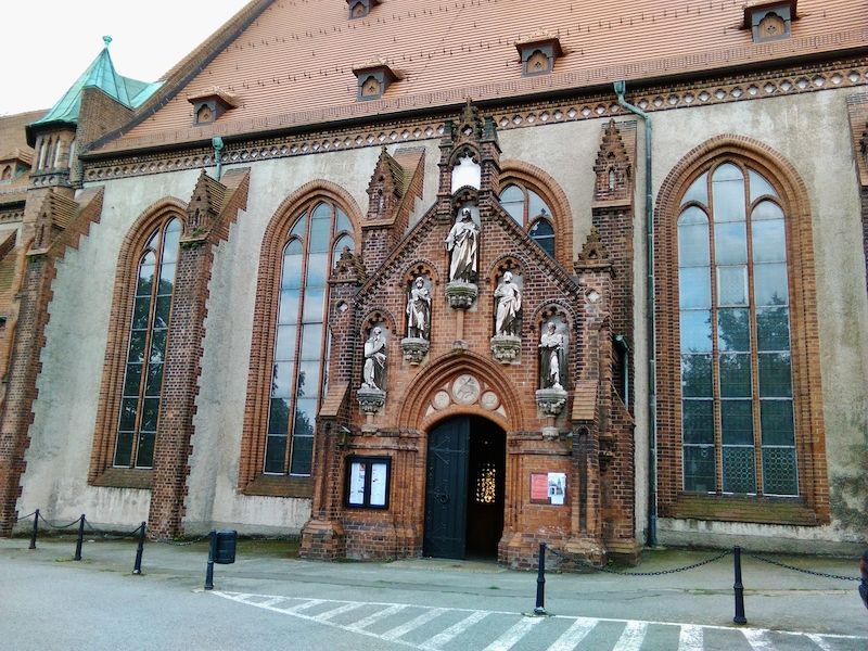 Bývalý klášterní Kostel sv. Jana se změnil v moderní kulturní centrum