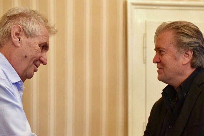Miloš Zeman přijal na zámku v Lánech někdejšího hlavního stratéga Bílého domu Steva Bannona