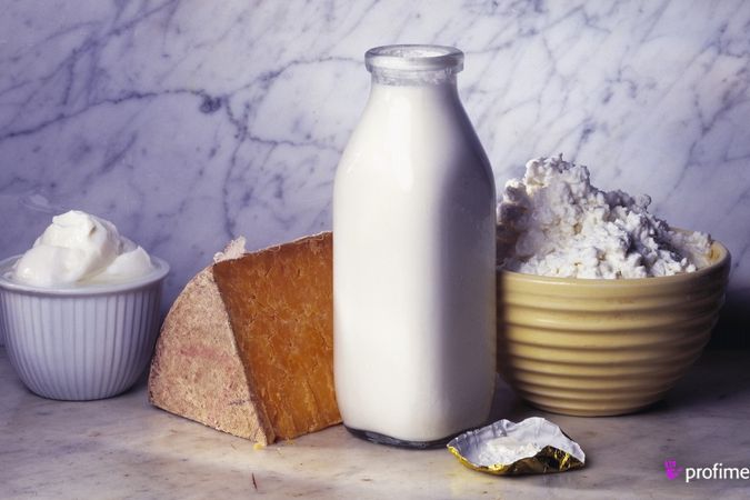 Mléčné výrobky jsou bohaté na bílkoviny, které zvyšují pocit sytosti.