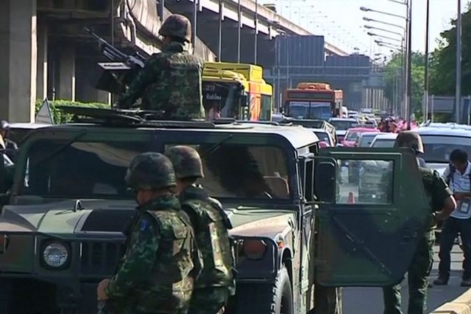 BEZ KOMENTÁŘE: V Thajsku vyhlásila armáda stanné právo