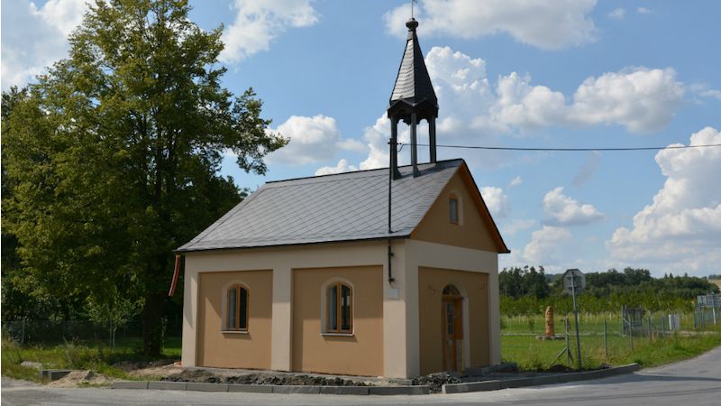 Kaple sv. Martina v Nových Dvorech je už vysvěcena.