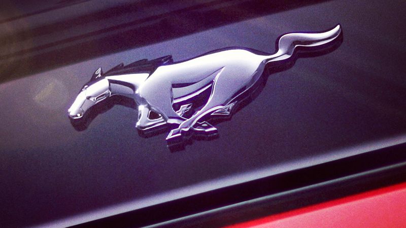 Klasické logo se objeví i na nové generaci Fordu Mustang.