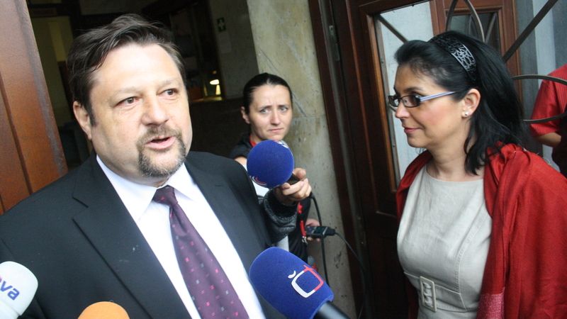 Odsouzený exposlanec Wolf je stále v Paraguayi. Vydání může trvat i roky, tvrdí ministerstvo