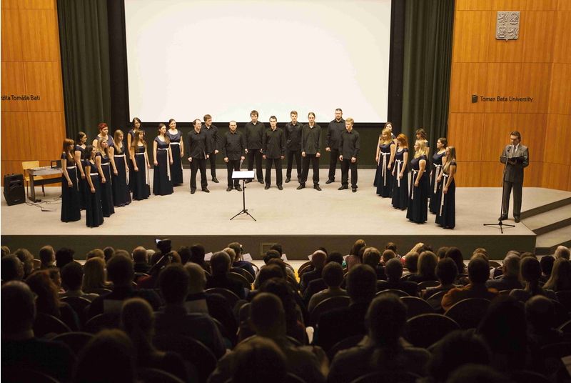 Koncert sboru Cantica laetitia Zlín k 10. výročí.