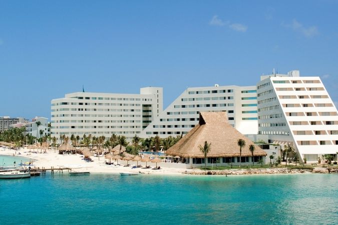Luxusní hotely, kde vám splní jakékoli přání – to je realita Cancúnu. 