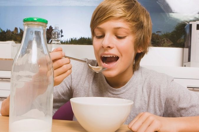 Z průzkumu na téma stravování školáků vyplynulo, že až pětina českých dětí pravidelně nesnídá. Ilustrační foto 